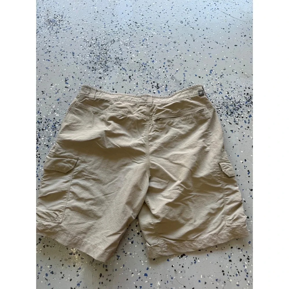 The North Face Cargo Shorts Hiking Travel Outdoor Khaki Mens Size‎ 38